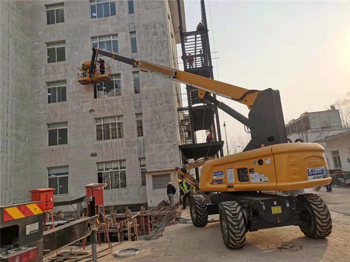 第一时间！服务在线遥控指挥设备转场 乐鱼在线登录官网-乐鱼（中国）
无偿向邢台隔离点项目支援设备-3.jpg